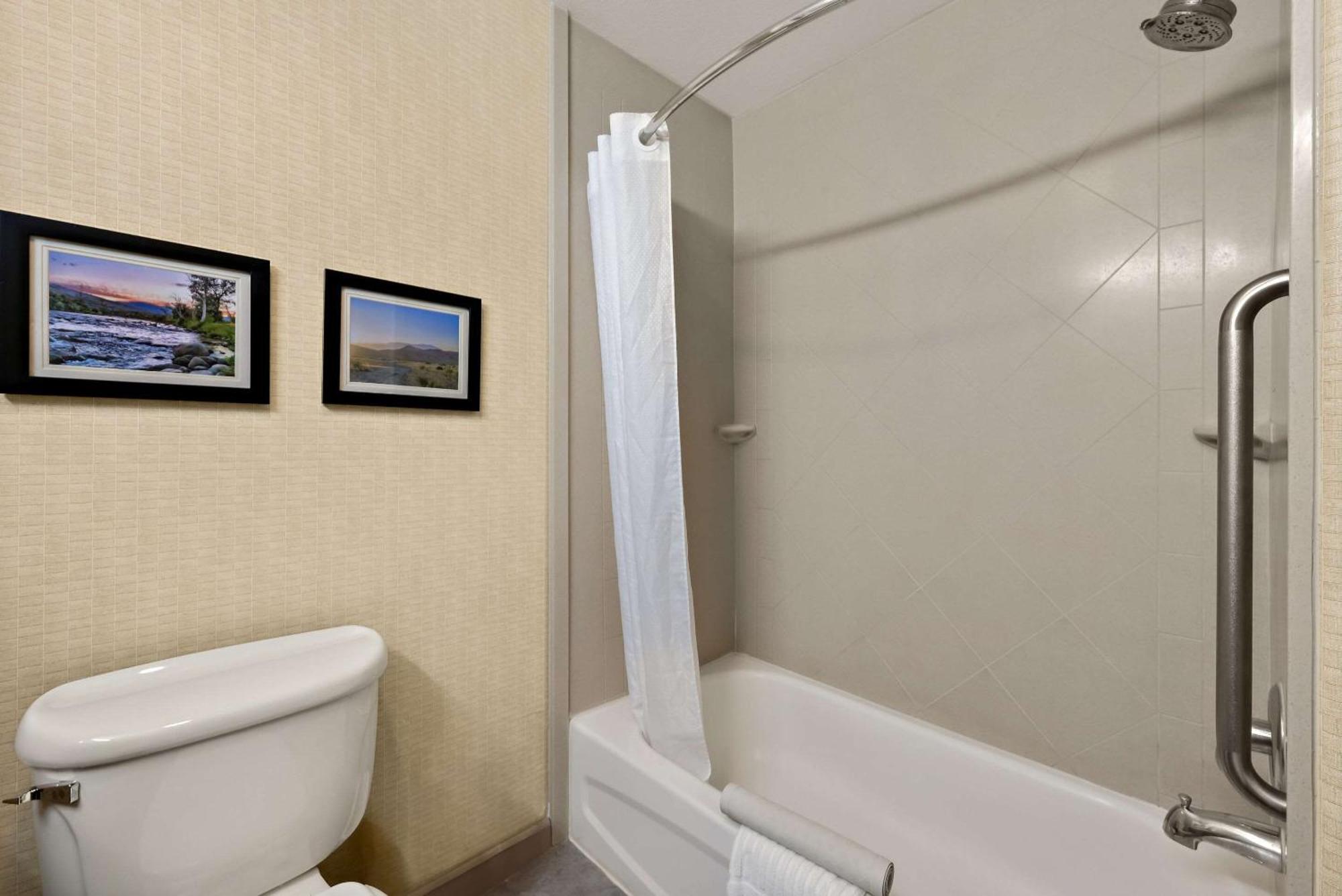 Comfort Inn & Suites Airport Convention Center RenoReno  Kültér fotó