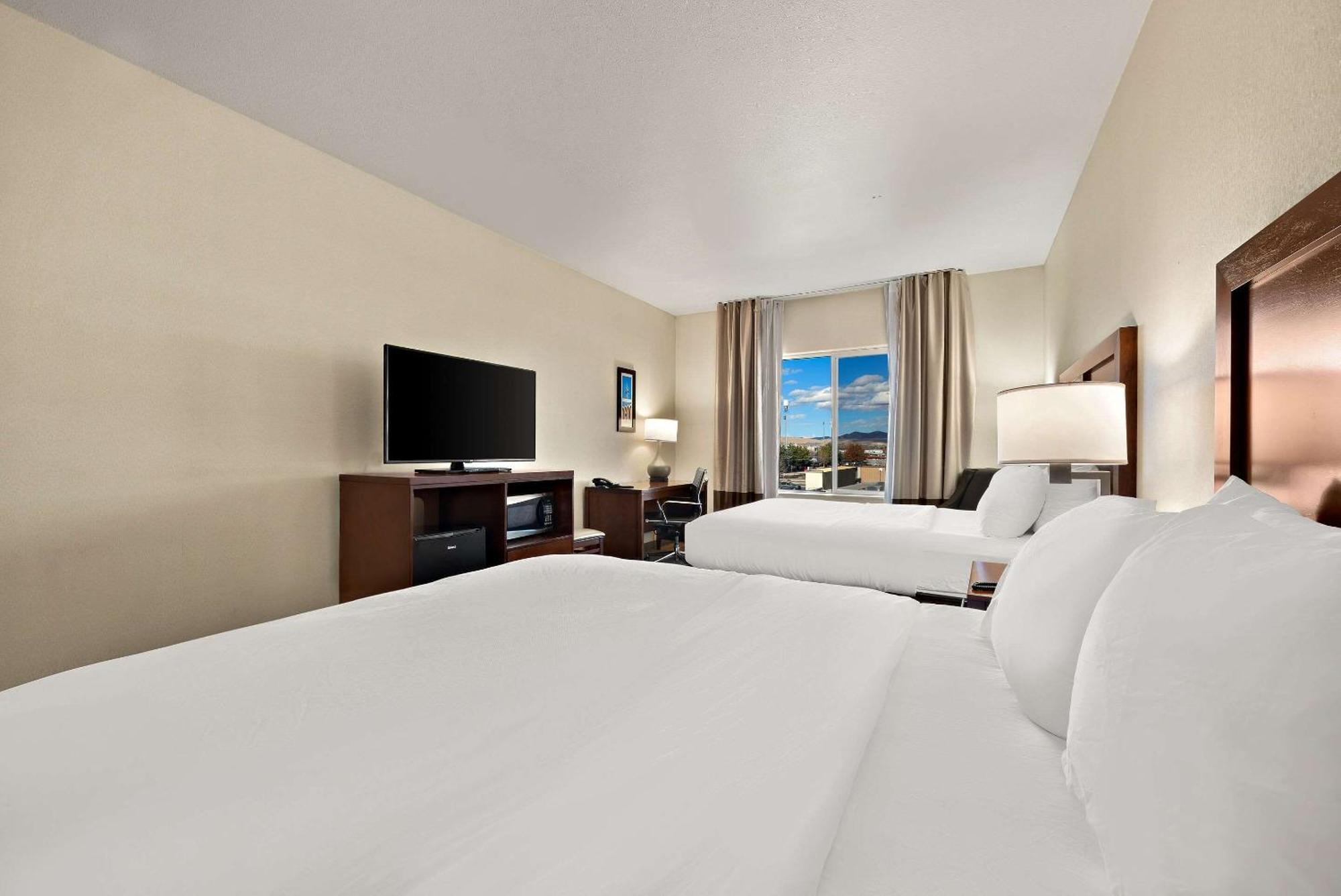 Comfort Inn & Suites Airport Convention Center RenoReno  Kültér fotó